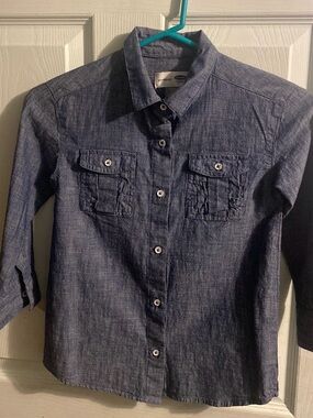 Old Navy Boyfriend Shirt in Chambray Blue